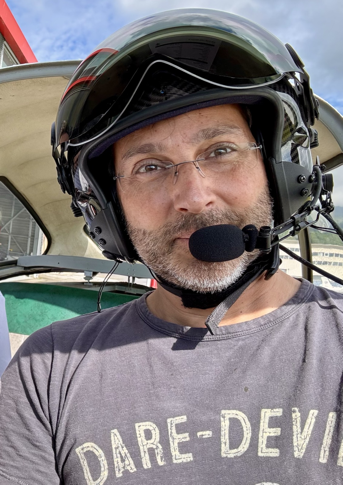 Christophe Senehi dans le bloc pilote